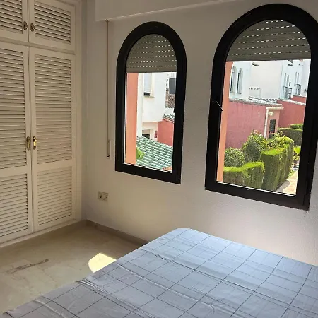 Bed & Breakfast Between & Marbella - Golf, Sea & Swim Pools